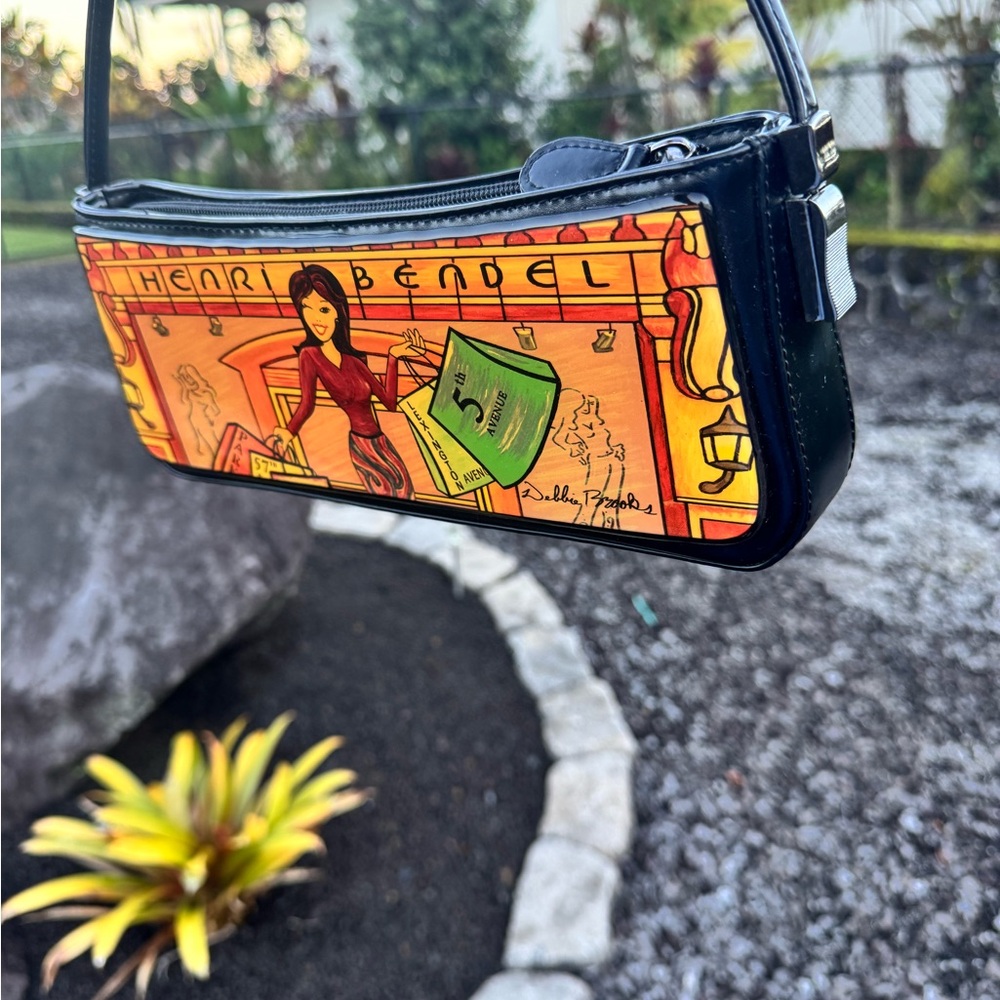 Henri Bendel “Fifth Ave” Art Print Shoulder Bag - Picture 6 of 10